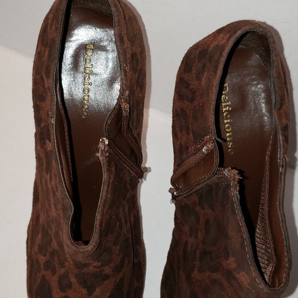 Delicious animal print ankle heels - Picture 6 of 9